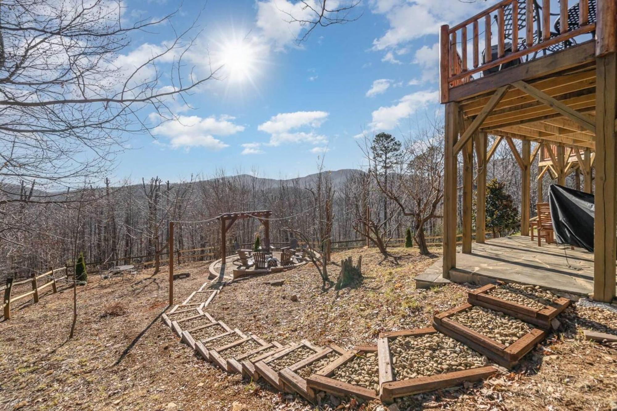 Enchanting Mountain Oasis Old Fort Exterior photo